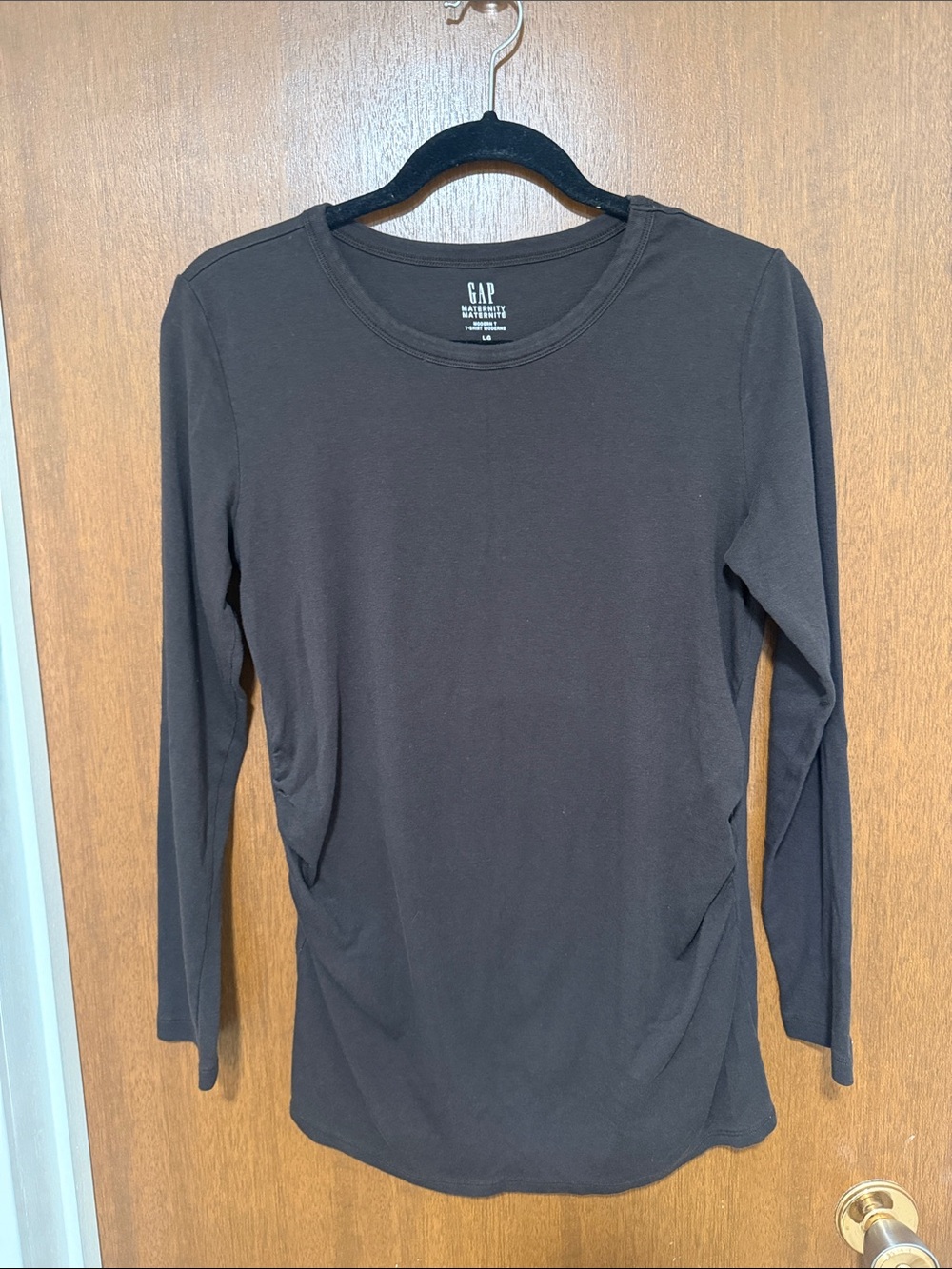 GAP Women's Maternity Long Sleeve Crewneck Top - Dark Brown/Black